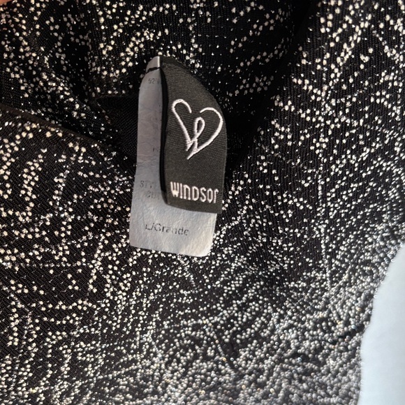 Vintage Windsor Black and Silver Stretchy Patterned Knit Open Back Drape Dress L - Picture 3 of 16